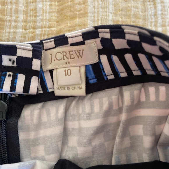 J Crew patterned skirt size 10 - Picture 2 of 3